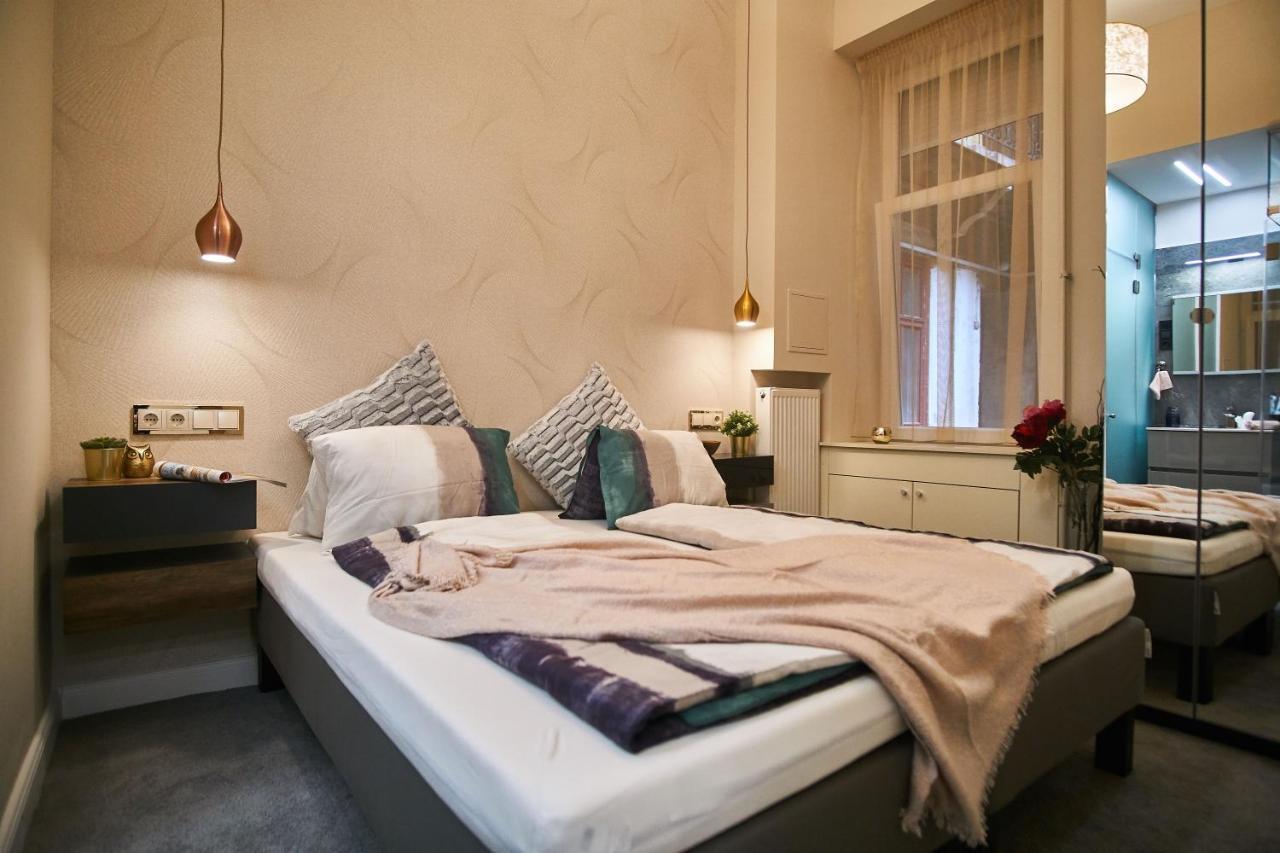 W18 Design Apartments - Budapest Downtown ภายนอก รูปภาพ