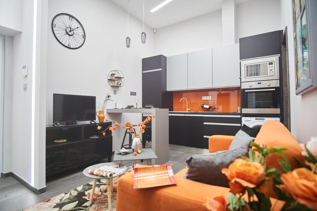 W18 Design Apartments - Budapest Downtown ภายนอก รูปภาพ